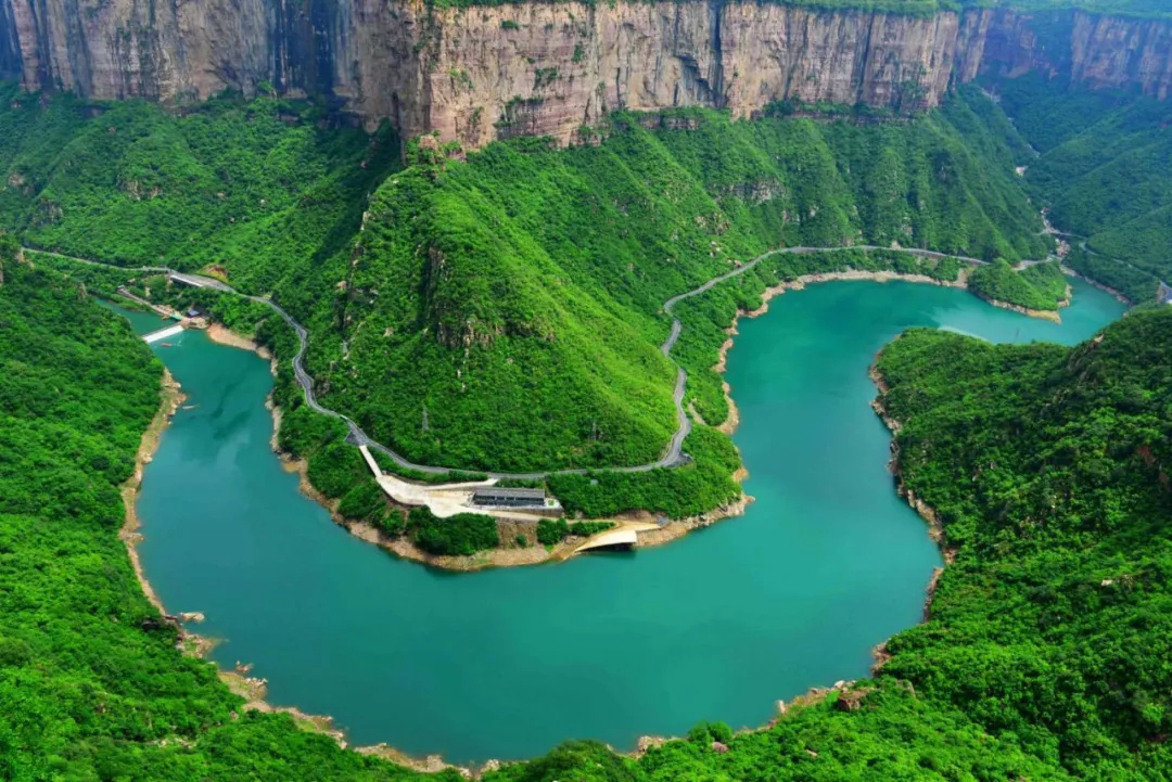 中原瑰宝，河南文化的传承与创新之旅